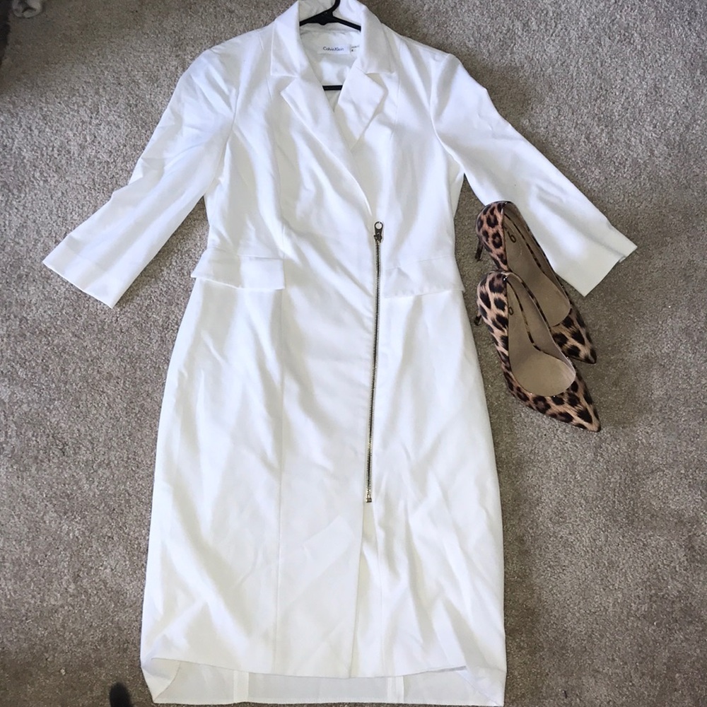 Calvin Klein Beautiful white zip up dress